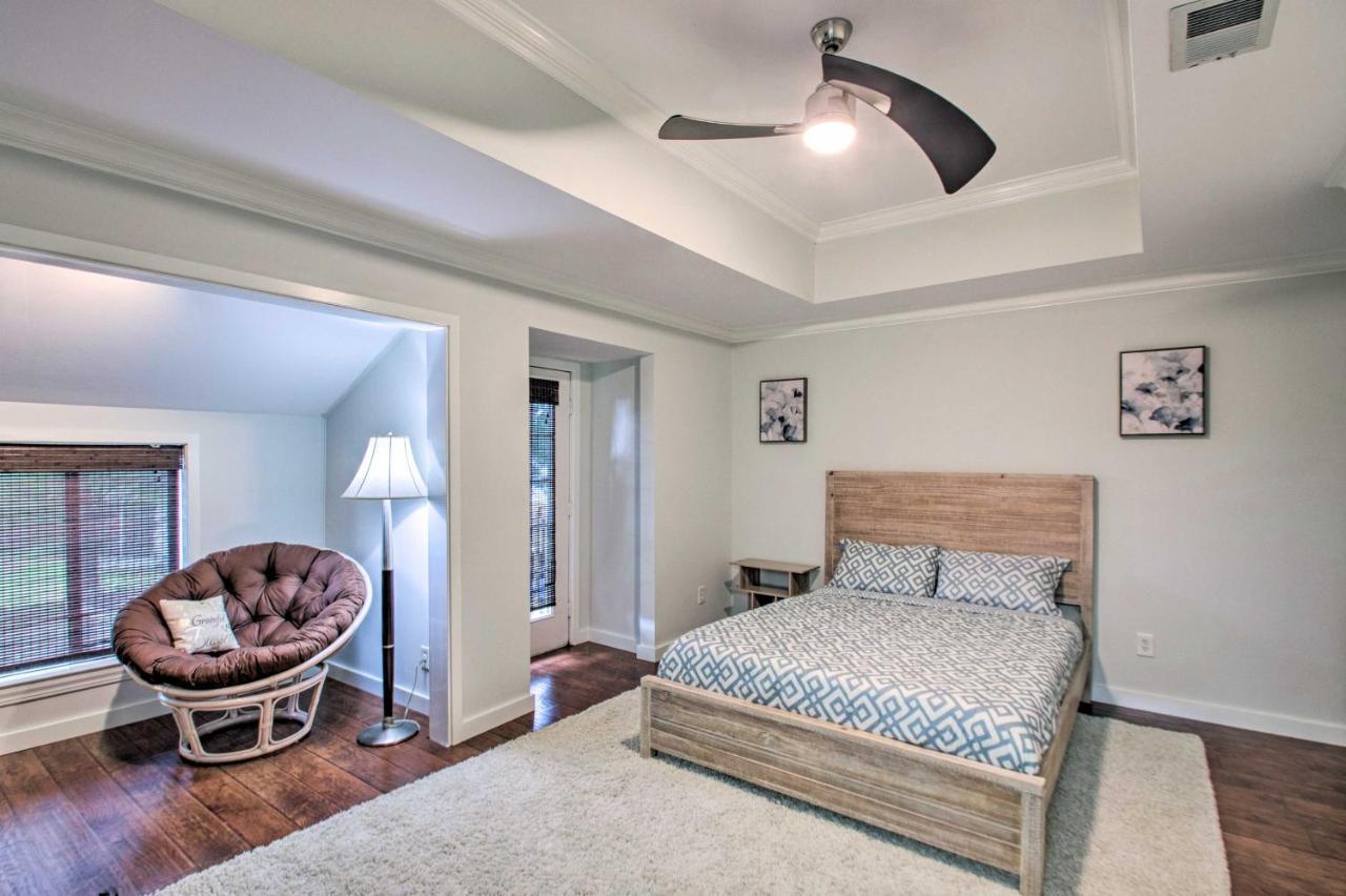 2-Story Pensacola Home With Game Room And Private Yard Zewnętrze zdjęcie